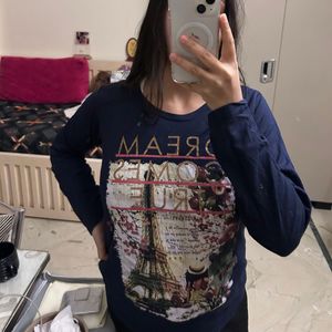 Long Sleeve Eiffel Tower Graphic Top