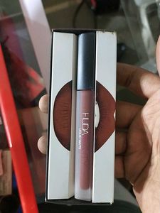 Huda Beauty Liquid Matte Lipstick