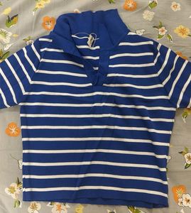 A casual navy blue striped crop top