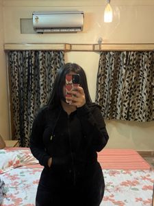 Comfy Black Zip-Up Hoodie