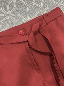Stylish Maroon Waist Shorts