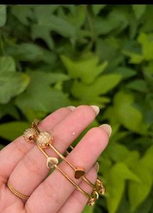 Elegant Gold-Tone Ball &amp; Square Bangle Set