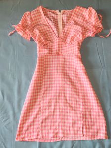 Chic Pink Gingham Mini Dress