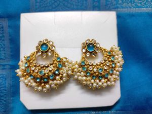Exquisite Blue Stone &amp; Pearl Earrings