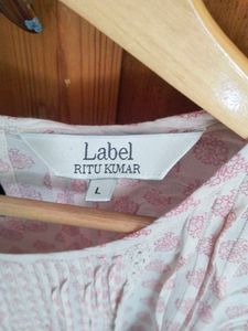 Label Ritu Kumar Top