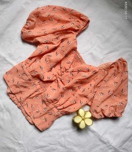 🌸Cute Peach Floral Puff Sleeve Top🌸