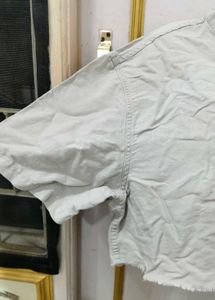 Lightweight Cropped Button-Up Shirt