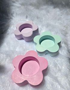 Cute Flower Shaped Tealight Holders