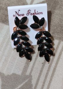 Elegant Black Leaf Dangle Earrings