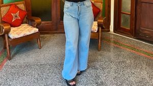 Newme Asia jeans not used new medium to large