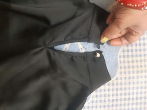 Black Women Top Size: 38inc.