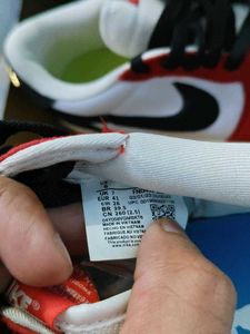 Air Jordan 1 "Chicago" Red &amp; White
