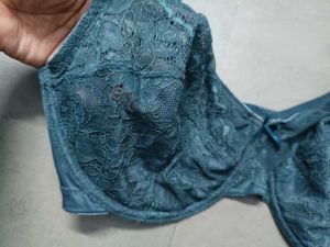 Lace Detail Bra
