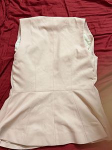 Chic Pink Sleeveless Button-Up Vest