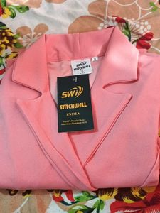 Chic Pink Double-Breasted Blazer