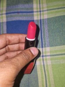 Lipsticks - Matte &amp; Creme Nudes