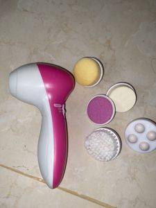 Facial Cleansing Brush Set