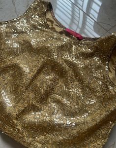 Sparkling Sequin Crop Top/blouse