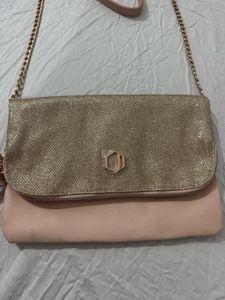 Cute Classy sling bag 💓