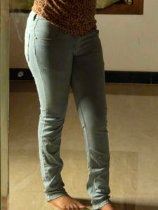 Light Blue Skinny Fit Jeans for baddie look!