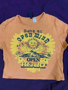 2 H&amp;M Graphic Tee