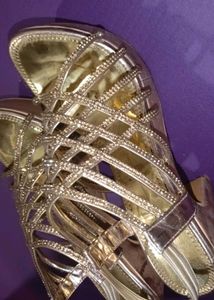 Sparkling Gold Heels 6in and size (6)