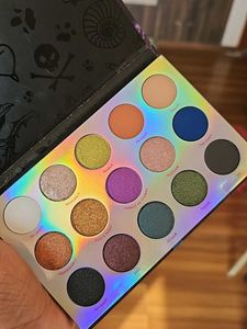 new colourpop eyeahadow palatte