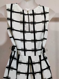 Chic Black &amp; White Checkered Dress