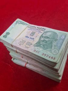 Bulk 5 Rupee Indian Banknotes 500 pcs total AUNC