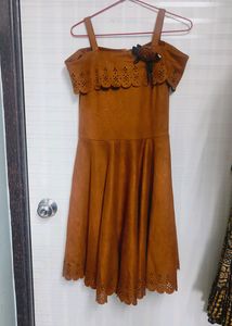 Cute Brown Dress with Floral Detail...
