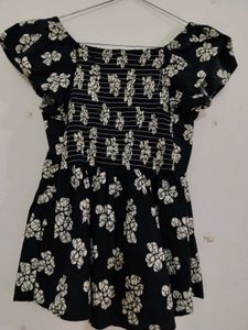 Chic Floral Print Top