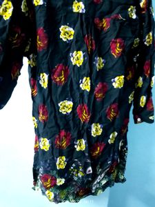 Ladies Kurti.