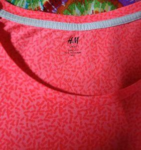 H&M sport T-shirt used