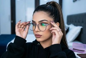 Clear Frame Round Eyeglasses