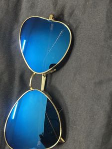 Heart-Shaped Gold Sunglasses