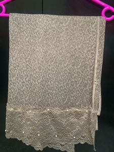 Elegant Grey Leopard Print Scarf