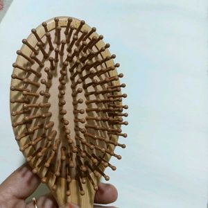 Set of 1 Wooden Hair Brushes