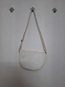 Chic White Half-Moon Crossbody Bag