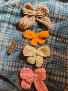 Crochet Bows Pack Of 4 And 1 Free Pin