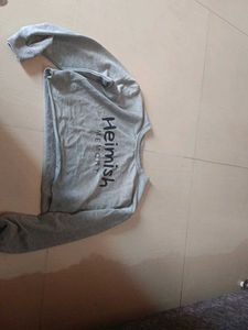 Grey Cropped "Heimish Memory" Sweatshirt