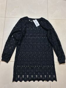 Chic Black Lace Tunic Top