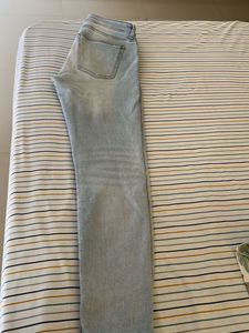Zara Light Wash Jeans