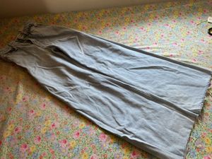 Article-1 Zara Light Wash Denim Jeans.