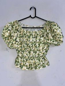 Floral Print Off-Shoulder Puff Sleeve Top