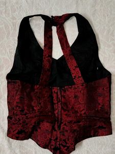 burgundy halter top