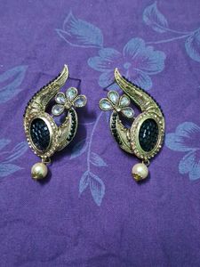 Elegant Black Stone & Pearl Earrings