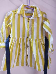 K2-3 Yr BabyGirl Short Dress/ Slight Stain On Back