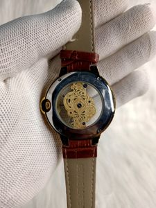 Stylish PLATINUM GOLDEN colour Leather Strap Watch