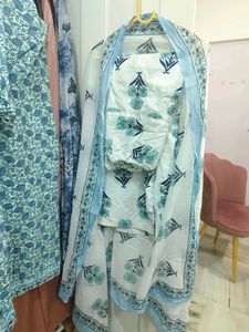 Blue Floral suite 3xl
