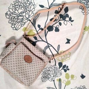 Branded mapas sling bag